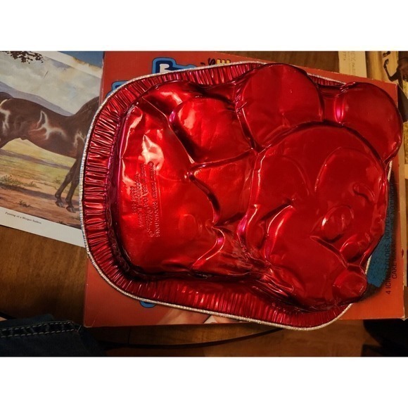 Vintage Wilton Mickey Mouse Foil Baking Pan missing decorating tools - Picture 3 of 5